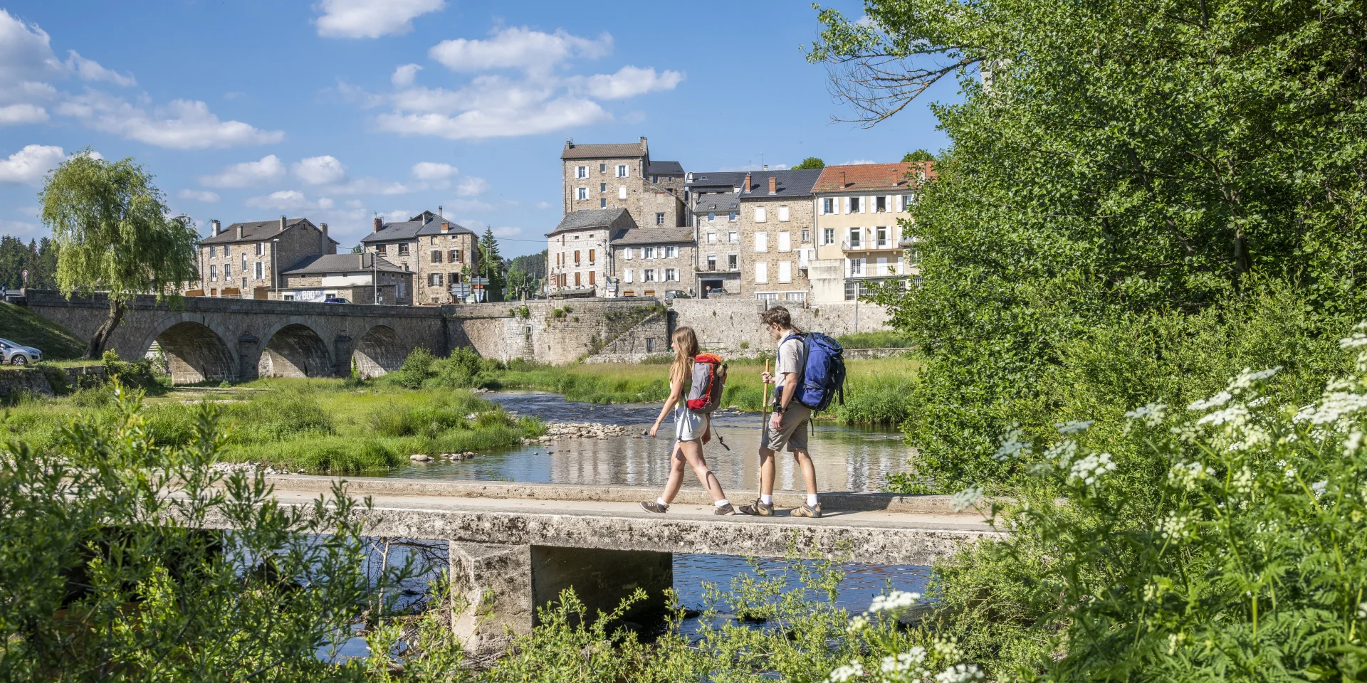Randonneurs sur le Chemin de Saint Jacques de Compostelle à Tence