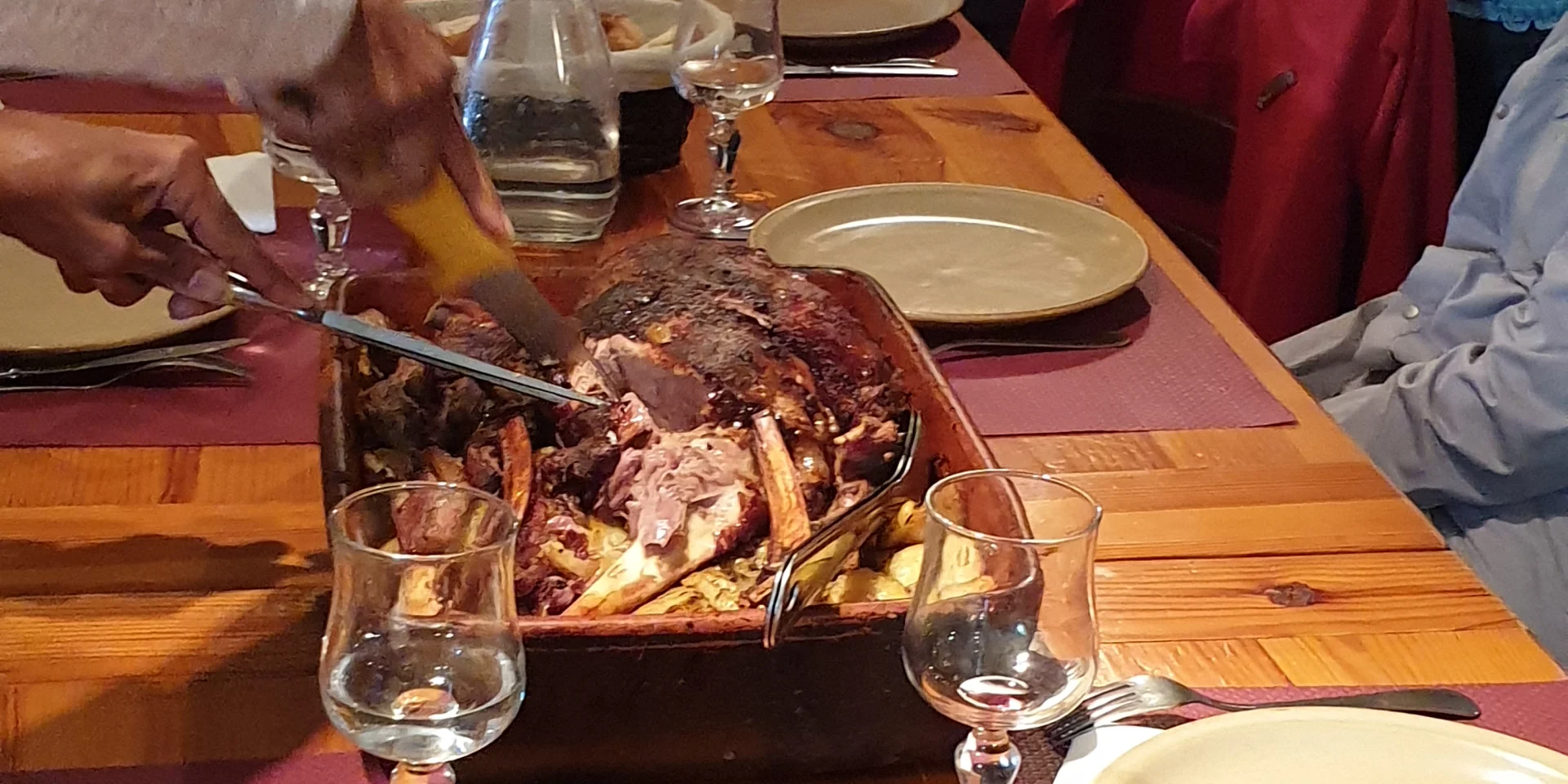 Gigot d'agneau de la Ferme Auberge La Cabriole