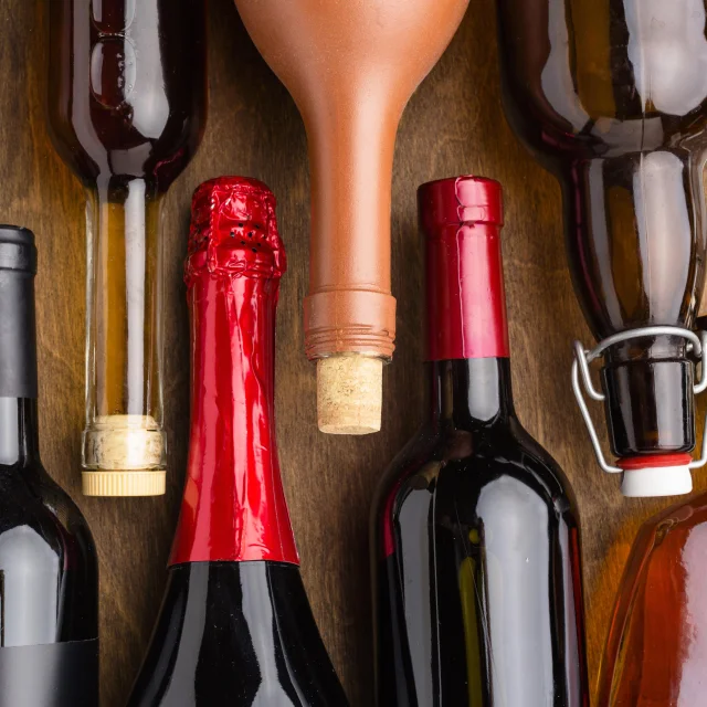 Bottle assortment Copyright Freepik
