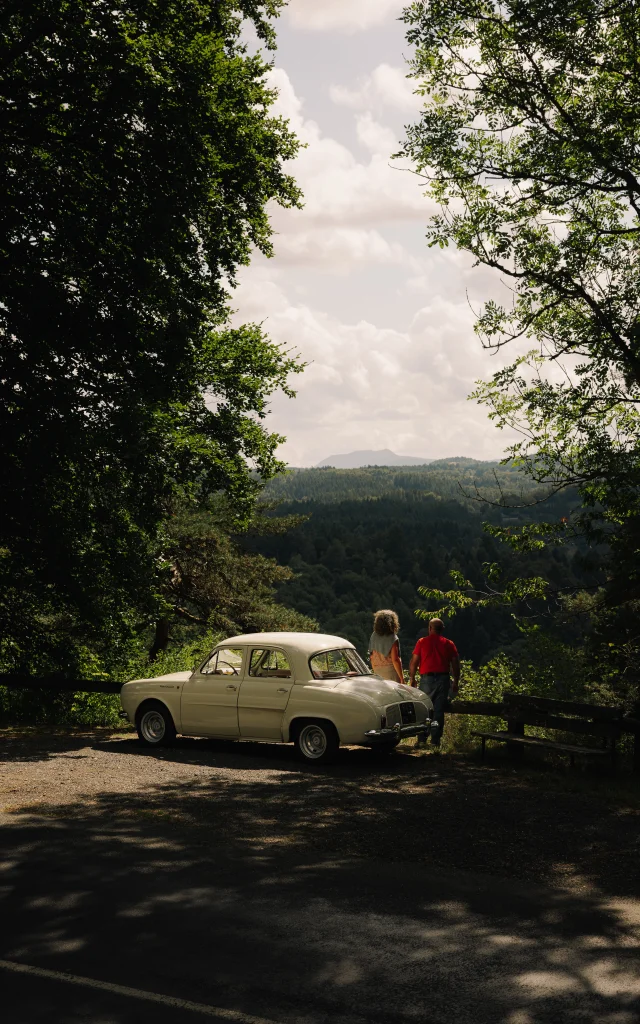 Balade En Voiture Ancienne Vue Sur La Gorges Du Lignon