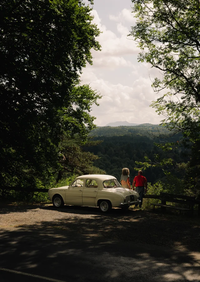 Balade En Voiture Ancienne Vue Sur La Gorges Du Lignon