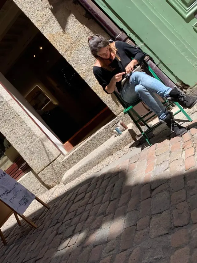 Rue Des Arts, Manon Dumas