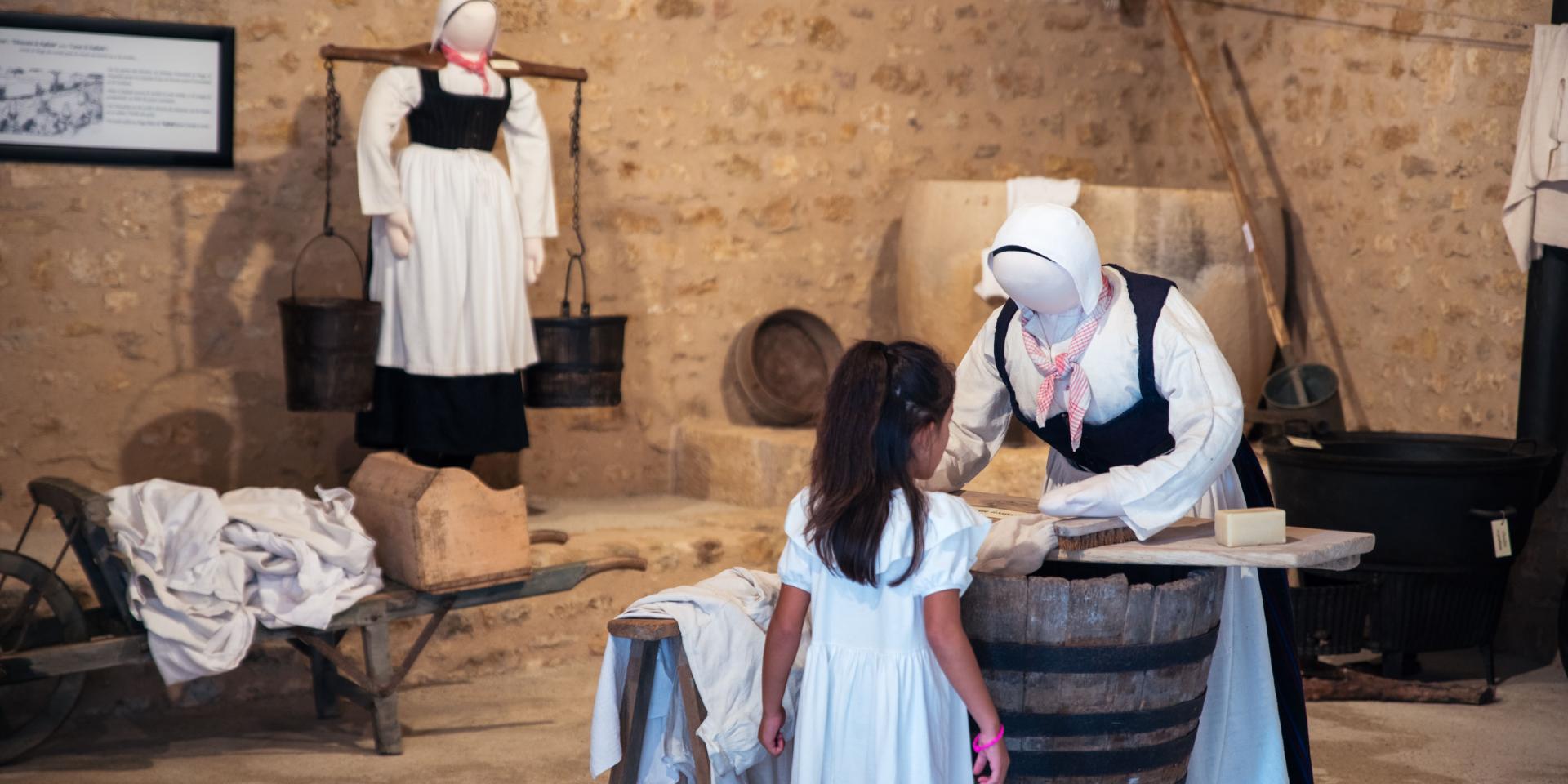 Vp Musée De La Coiffe 6276