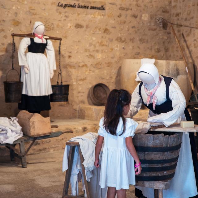 Vp Musée De La Coiffe 6276