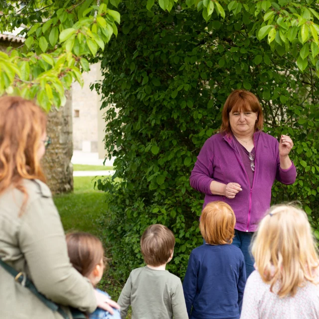Ateliers en plein air enfants et adultes en Haut Val de Sèvre, pendant les vacances