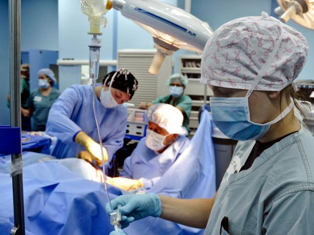 Surgery 79584 1920