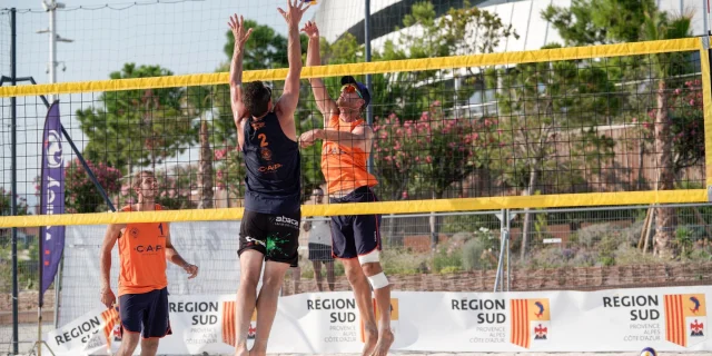 Torneo de voley playa de la Agencia Re Beach Club