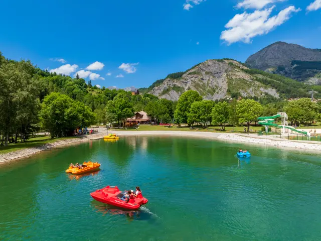 Alpes-de-Haute-Provence, Parc de loisirs du Val d'Allos (04) // France, Alpes-de-Haute-Provence, Val d'Allos leisure park