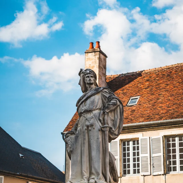 Bourges, Statue Jacques Cœur｜Ad2t du Cher