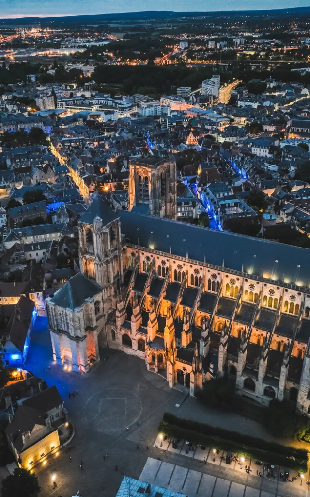 Bourges, Saint-Étienne Cathedral by night｜Ad2t Du Cher