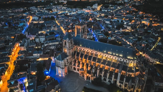 Bourges, Kathedraal Saint-Étienne bij nacht｜Ad2t Du Cher