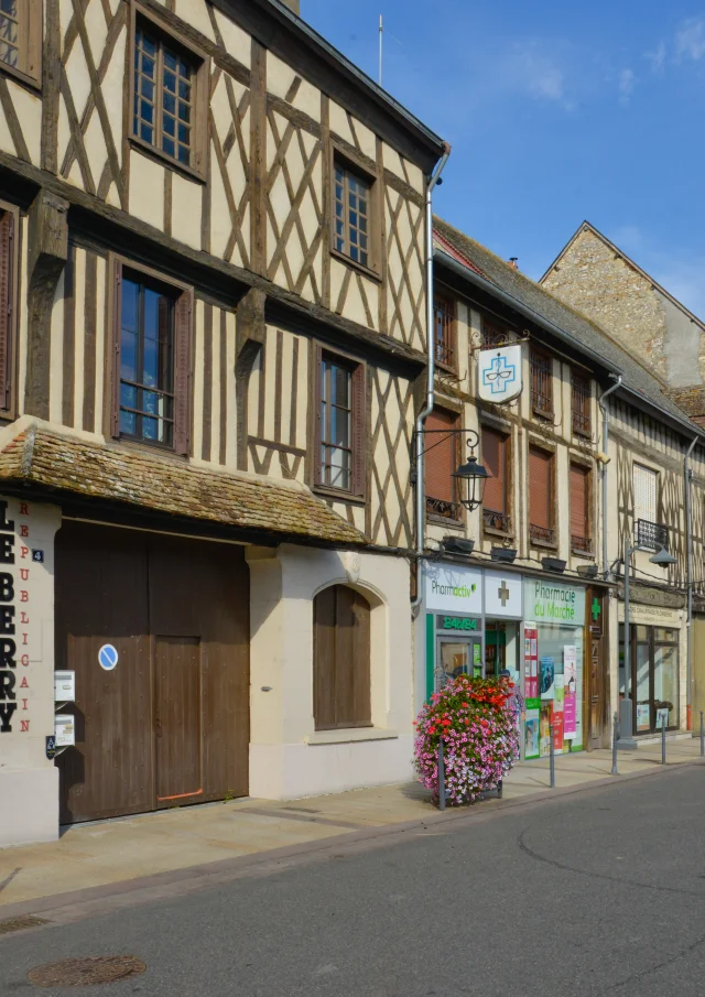 Aubigny-sur-Nère｜Route Jacques Cœur