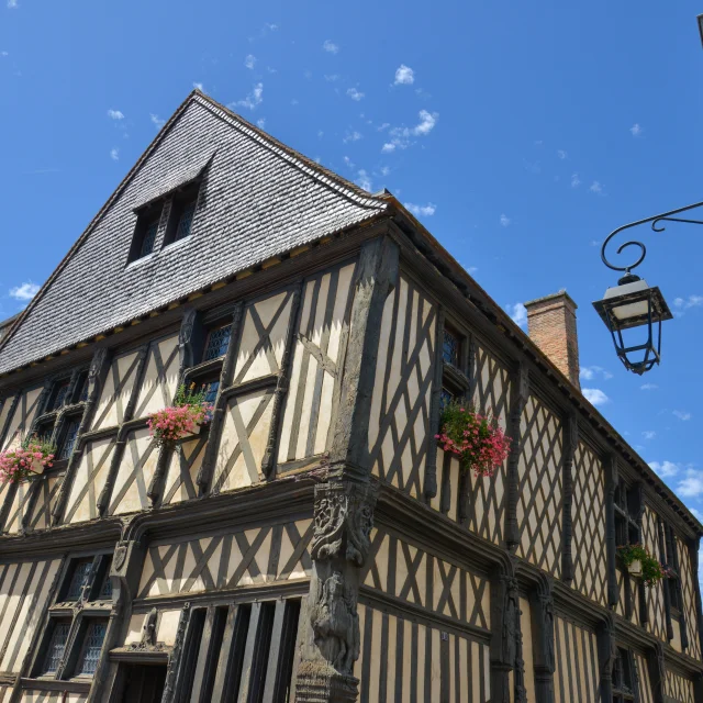 Aubigny-sur-Nère｜Route Jacques Cœur