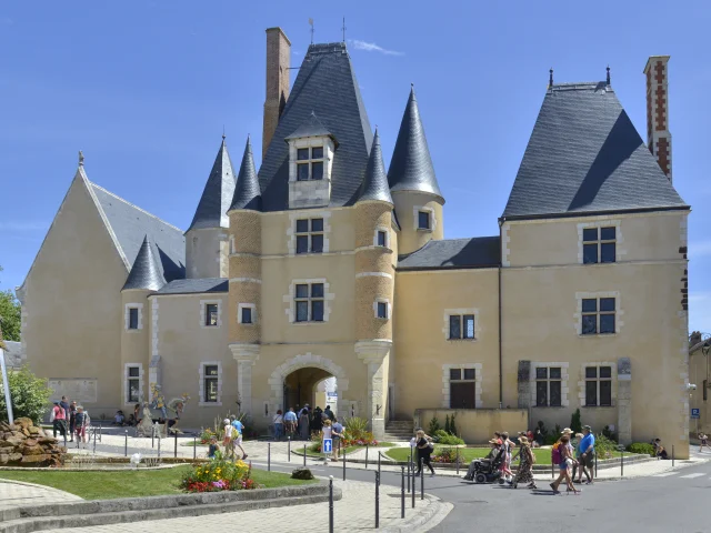 Aubigny-sur-Nère｜Route Jacques Cœur