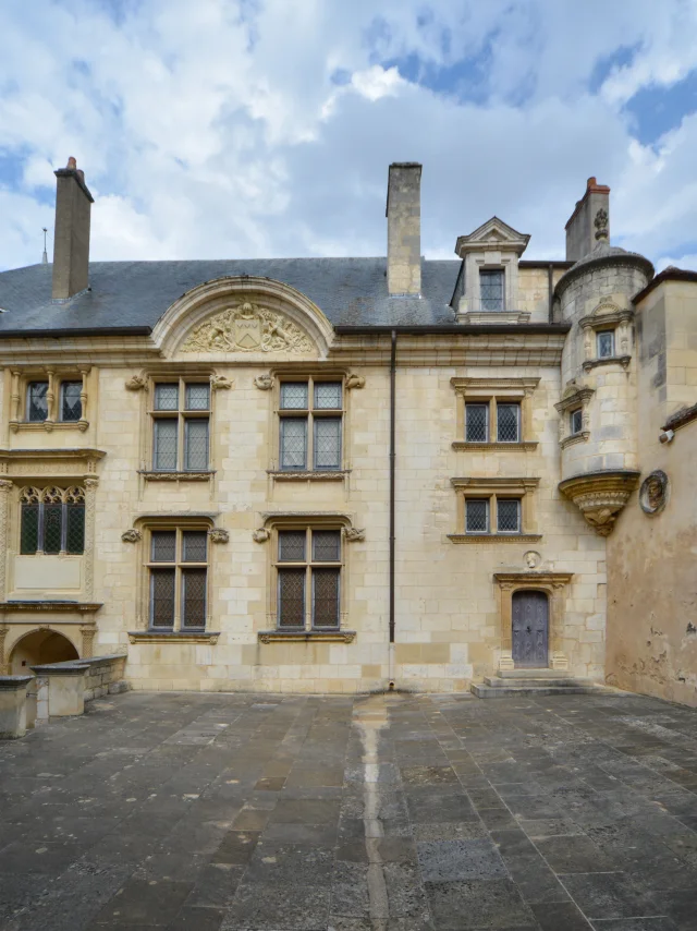 Bourges Hotel Lallemant｜route Jacques Coeur