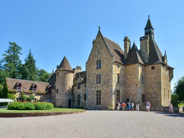 Château de Peufeilhoux｜Route Jacques Cœur