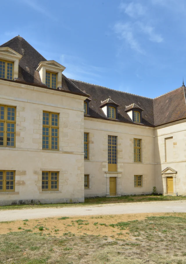 Domaine de ChâteauFer｜Route Jacques Cœur