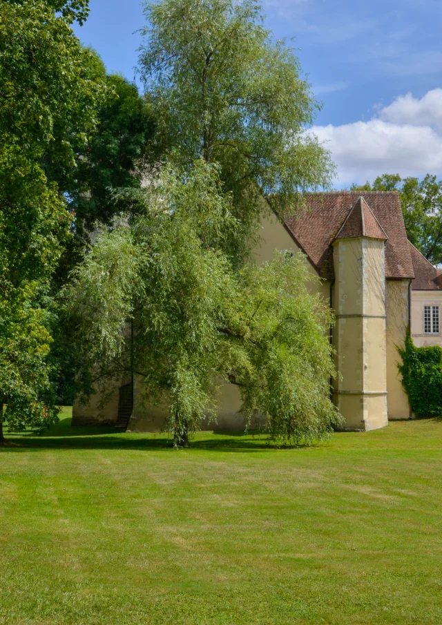 Parc et château de Pesselières｜Route Jacques Cœur