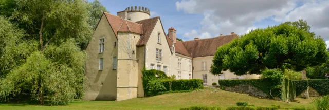 Parc et château de Pesselières｜Route Jacques Cœur