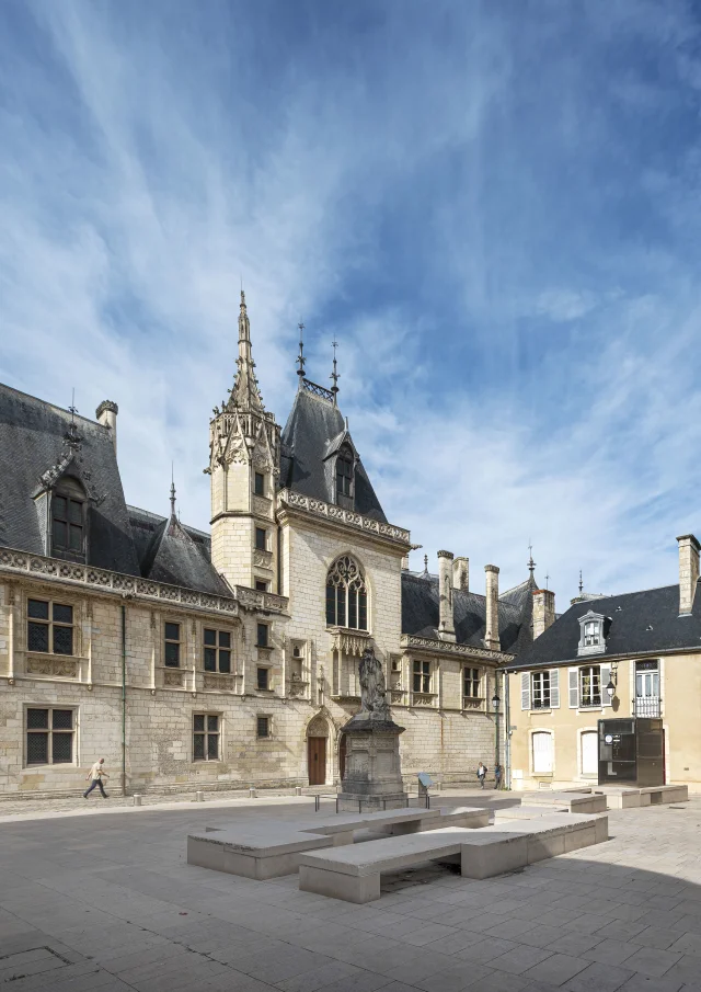 Palais Jacques Cœur｜Patrick Tournebœuf-Tendance floue, Centre des monuments nationaux