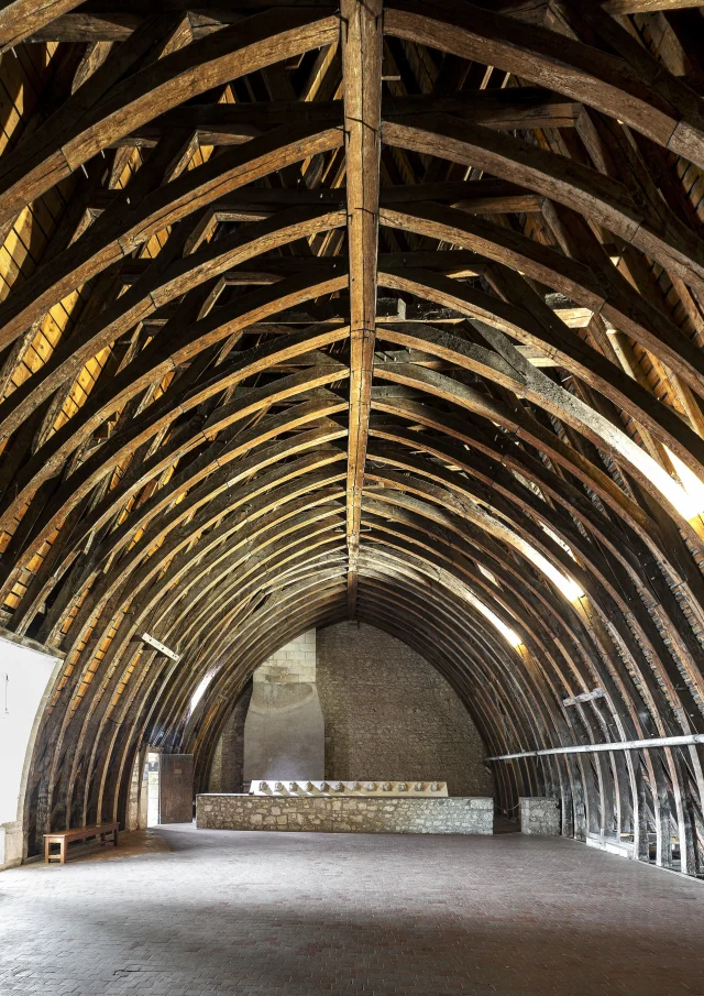 Palais Jacques Cœur, Salle des combles｜Patrick Tournebœuf-Tendance floue, Centre des monuments nationaux