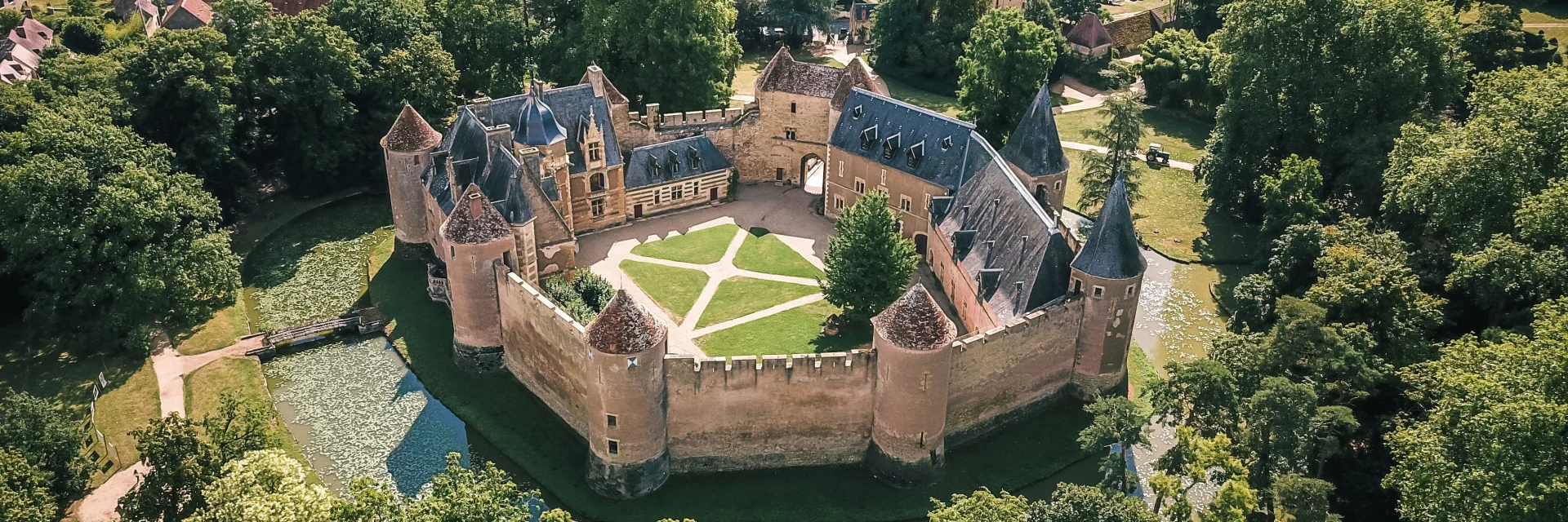 Château d'Ainay-le-Vieil｜Ad2t Du Cher