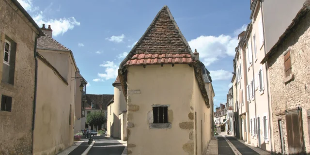 Ville de Saint-Amand-Montrond, Centre ville｜Office de Tourisme Cœur de France