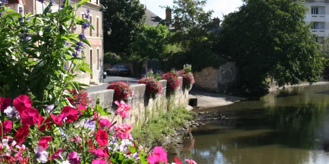 Ville de Saint-Amand-Montrond, Pont Pasquet｜Office de Tourisme Cœur de France