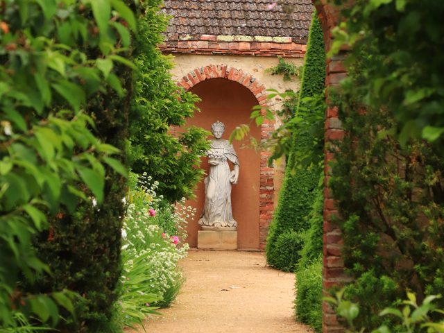 Château d'Ainay-le-Vieil｜Catherine Bordier