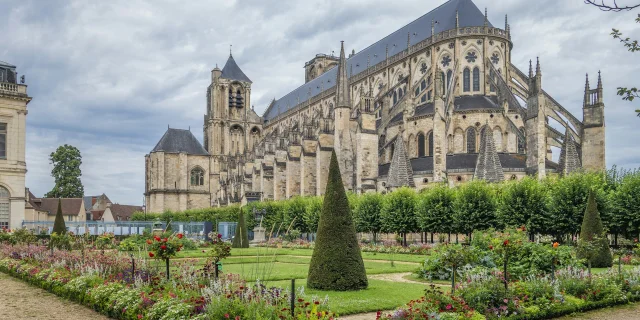 Ontdek Bourges Entre Patrimoine Nature