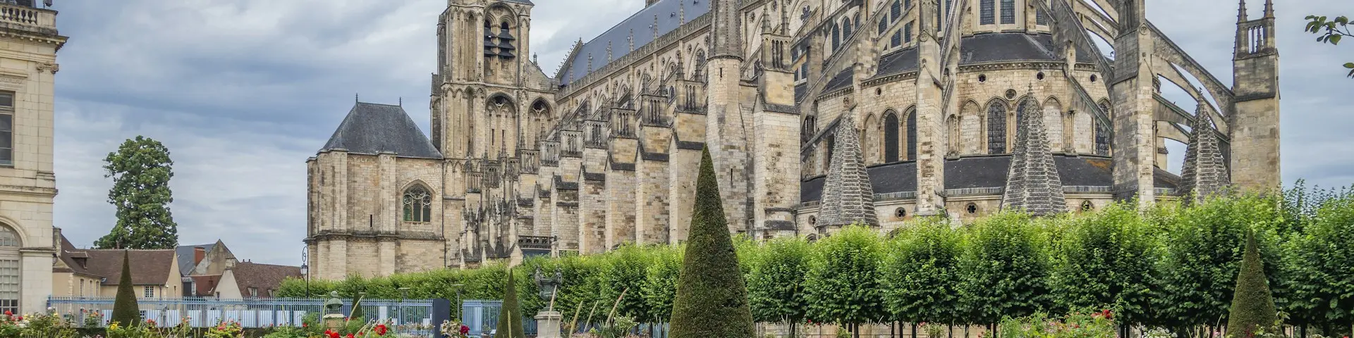 Visite Cathedrale Saint Etienne De Bourges Chef Doeuvre Gothique