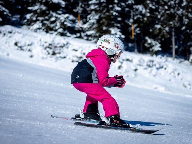 Skiing 6035709 1280
