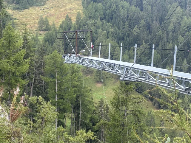 Passerelle Des Dzoras 27 Aout 2025 6 Rotated