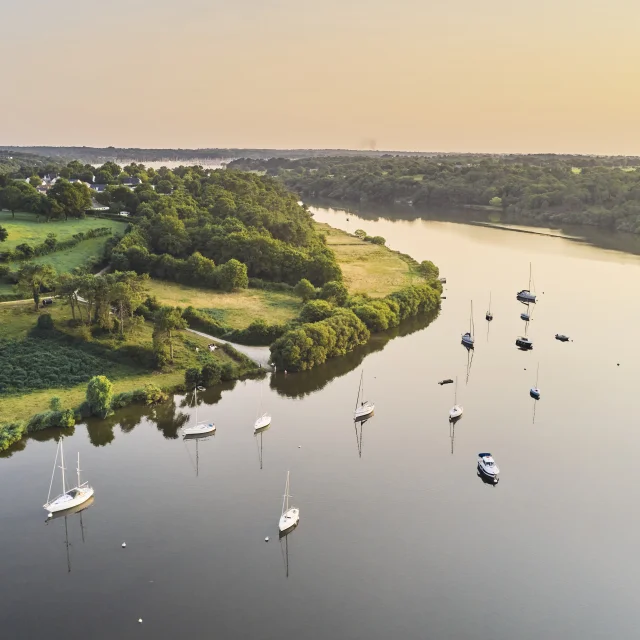 Aus der Luft betrachtet, an der Drohne in Férel