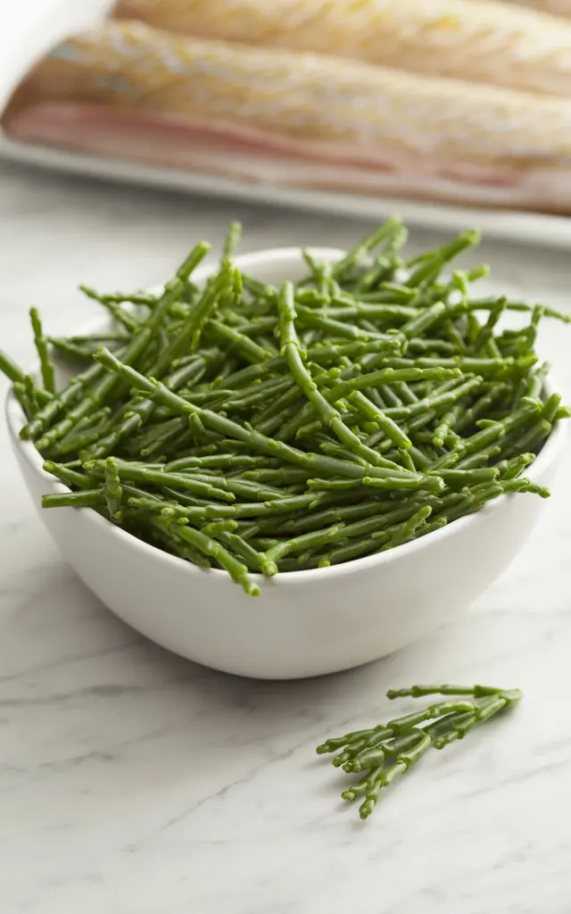 Bol rempli de salicornes