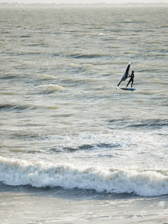 Wing Foil à la plage de la Source à Pénestin