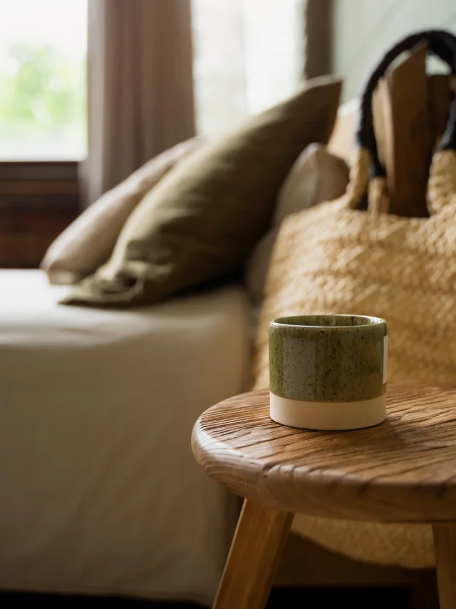 Zoom chambre d'hôtes avec accessoires décoration