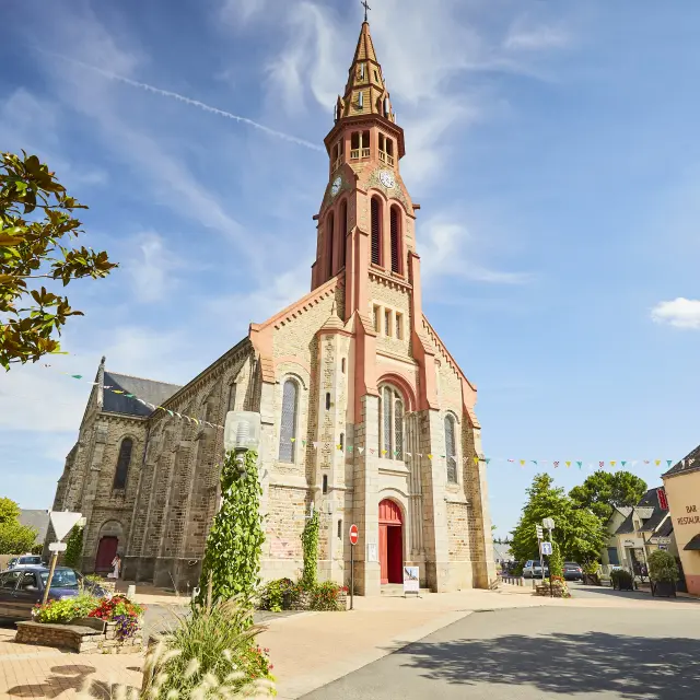 Vue sur le clocher de Saint-Lyphard