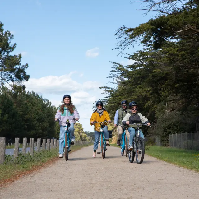 Balade en famille à vélo