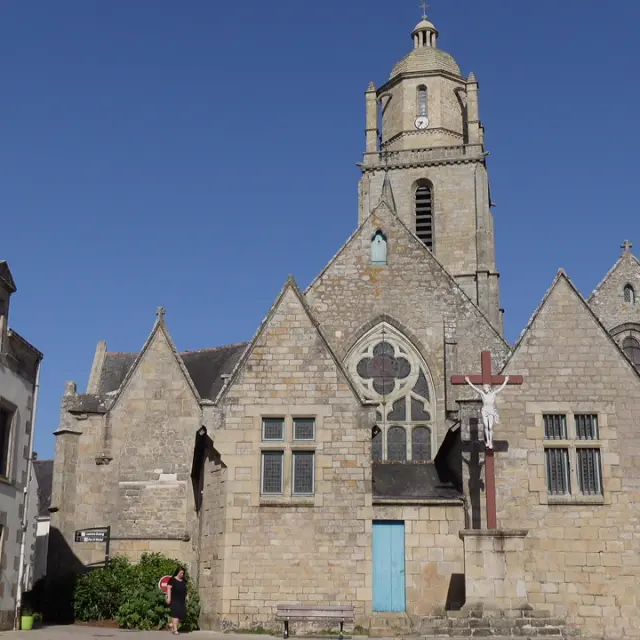 L'église et la tour Saint-Guénolé à Batz-sur-Mer
