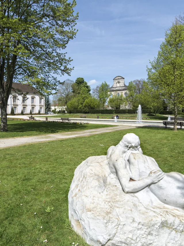 Jardin-Hotel-de-Ville-VitryleFrancois-Noel-Sellier.jpg