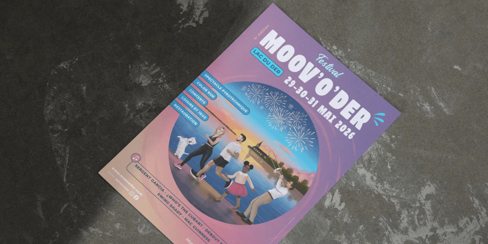 Affiche de l'évènement Festival Moov'O'Der posée sur une surface d'élément noire.