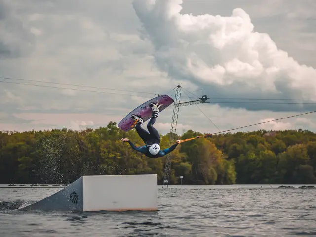 Lake Wakepark Lac De Saint Pardoux