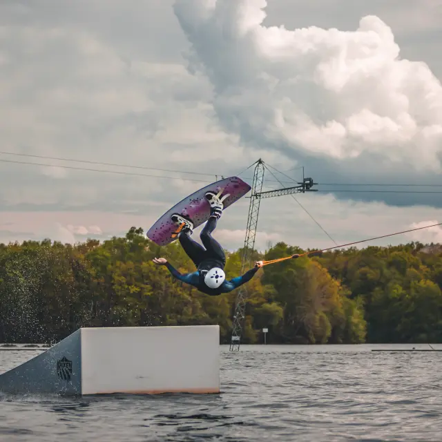 Lake Wakepark Lac De Saint Pardoux