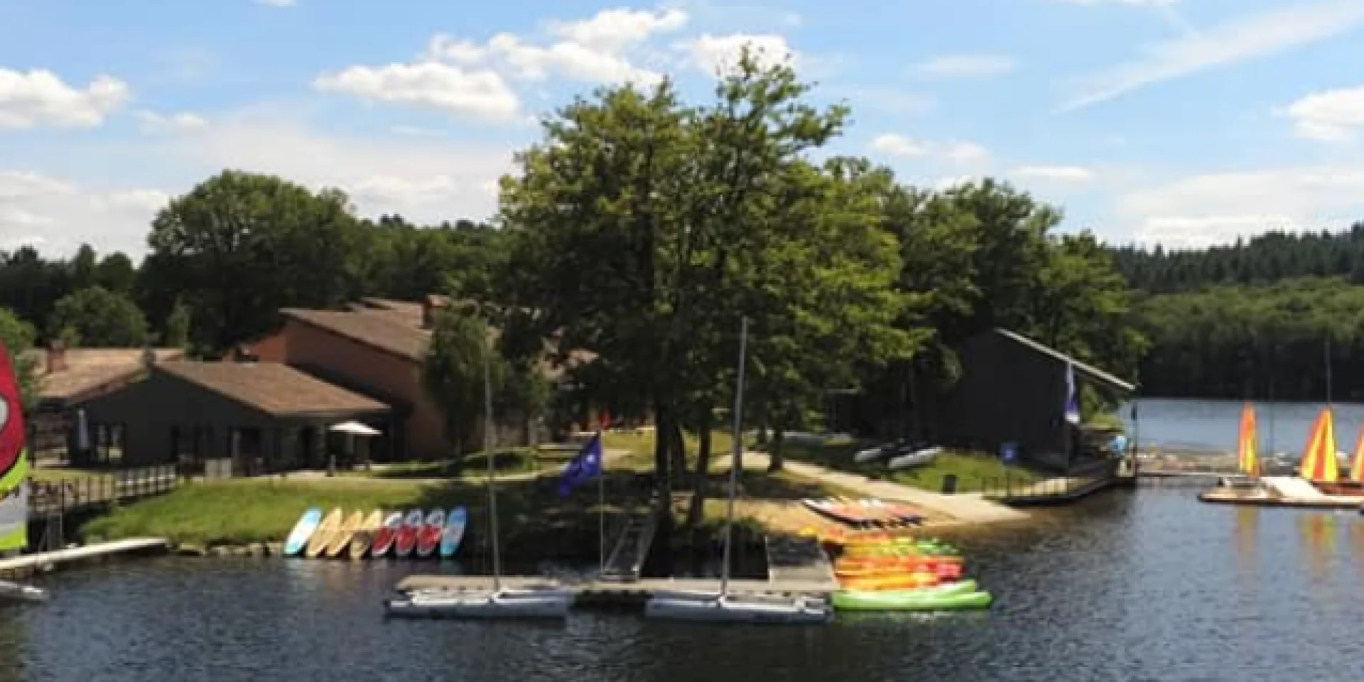 Base Nautique Et De Plein Air