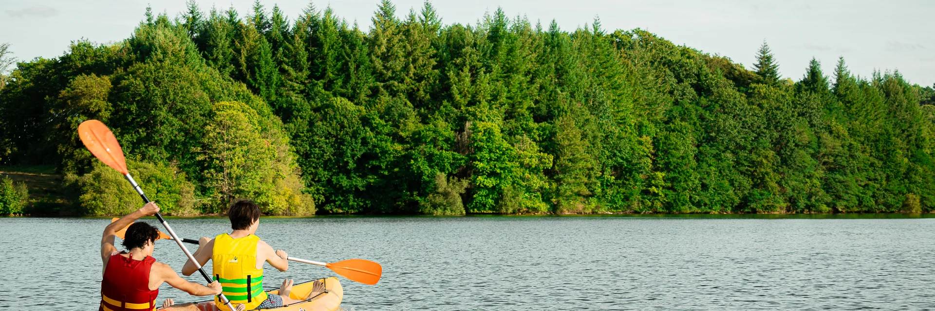 Canoe Lac De Saint Pardoux