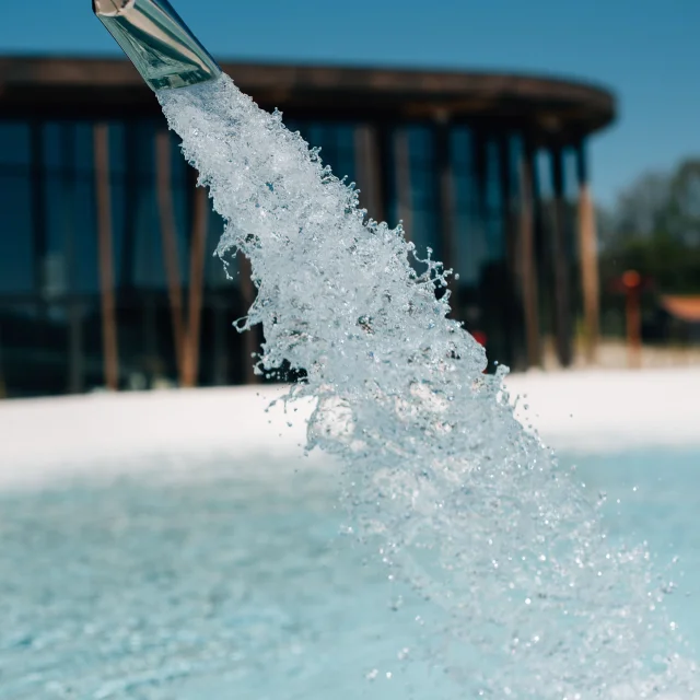 Espace Exterieur La Piscine Du Lac De Saint Pardoux
