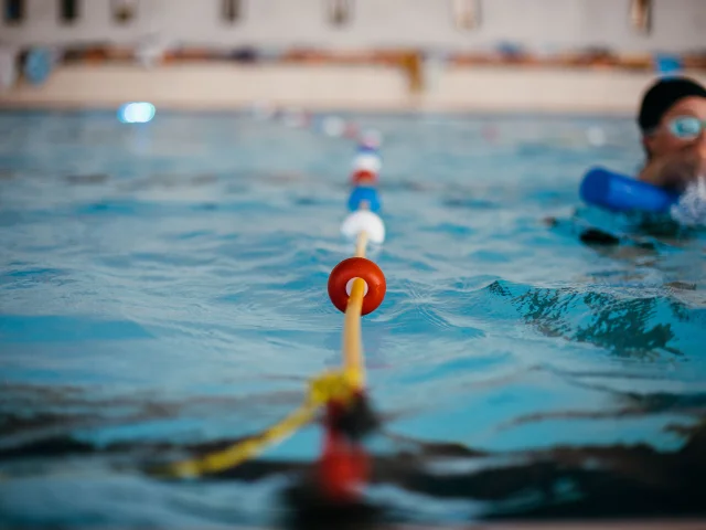 La Piscine Lac De Saint Pardoux Cours De Natation