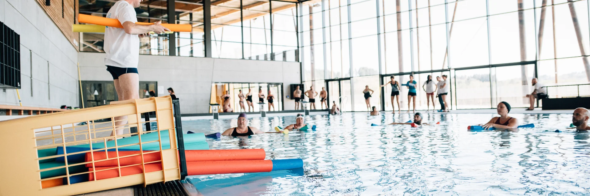 La Piscine Lac De Saint Pardoux Cours De Natation