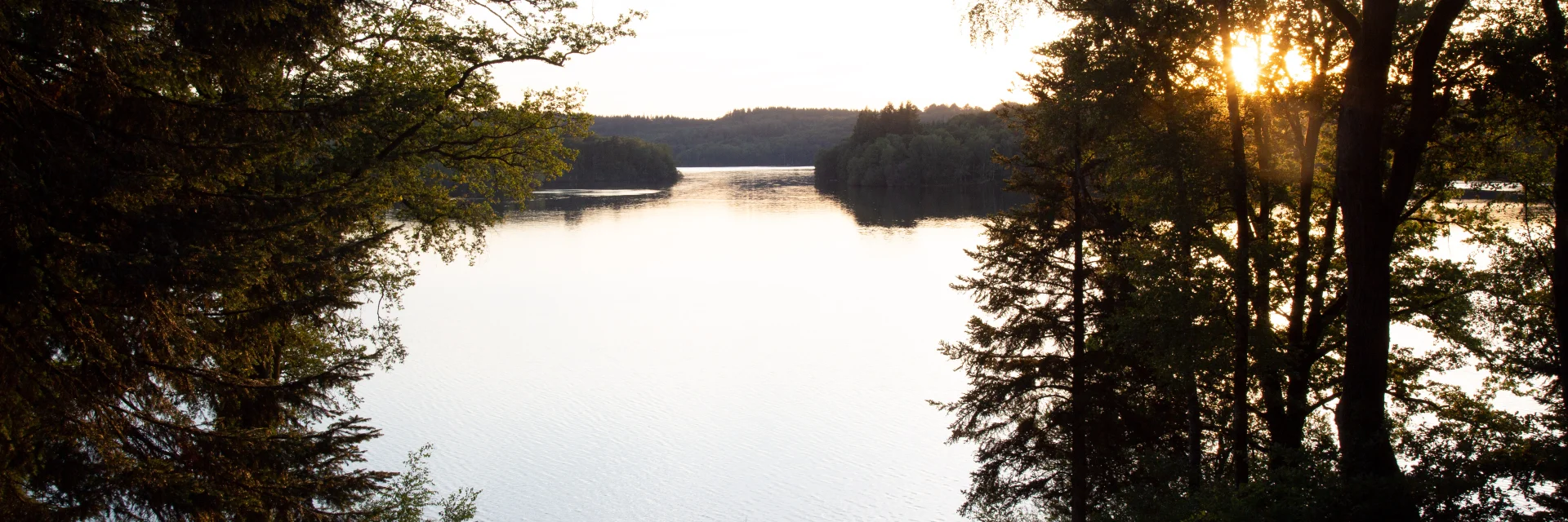 Paysage Coucher Du Soleil Lac De Saint Pardoux